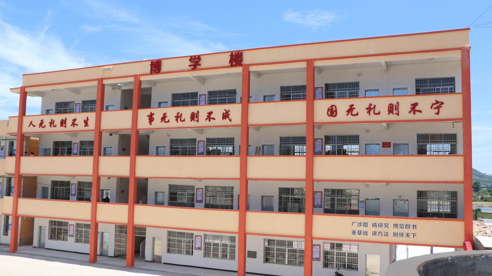 于都梓山中学 · 校园文化 · 完工实景